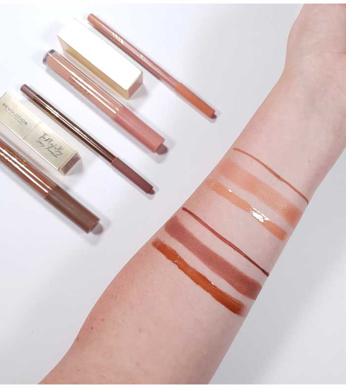 Revolution - *Makeup Revolution x The Plastic Boy* - Kit de labios - Almond Macchiato
