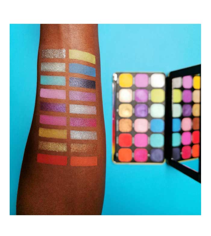 Revolution - Paleta de Sombras Forever Flawless - We Are Love