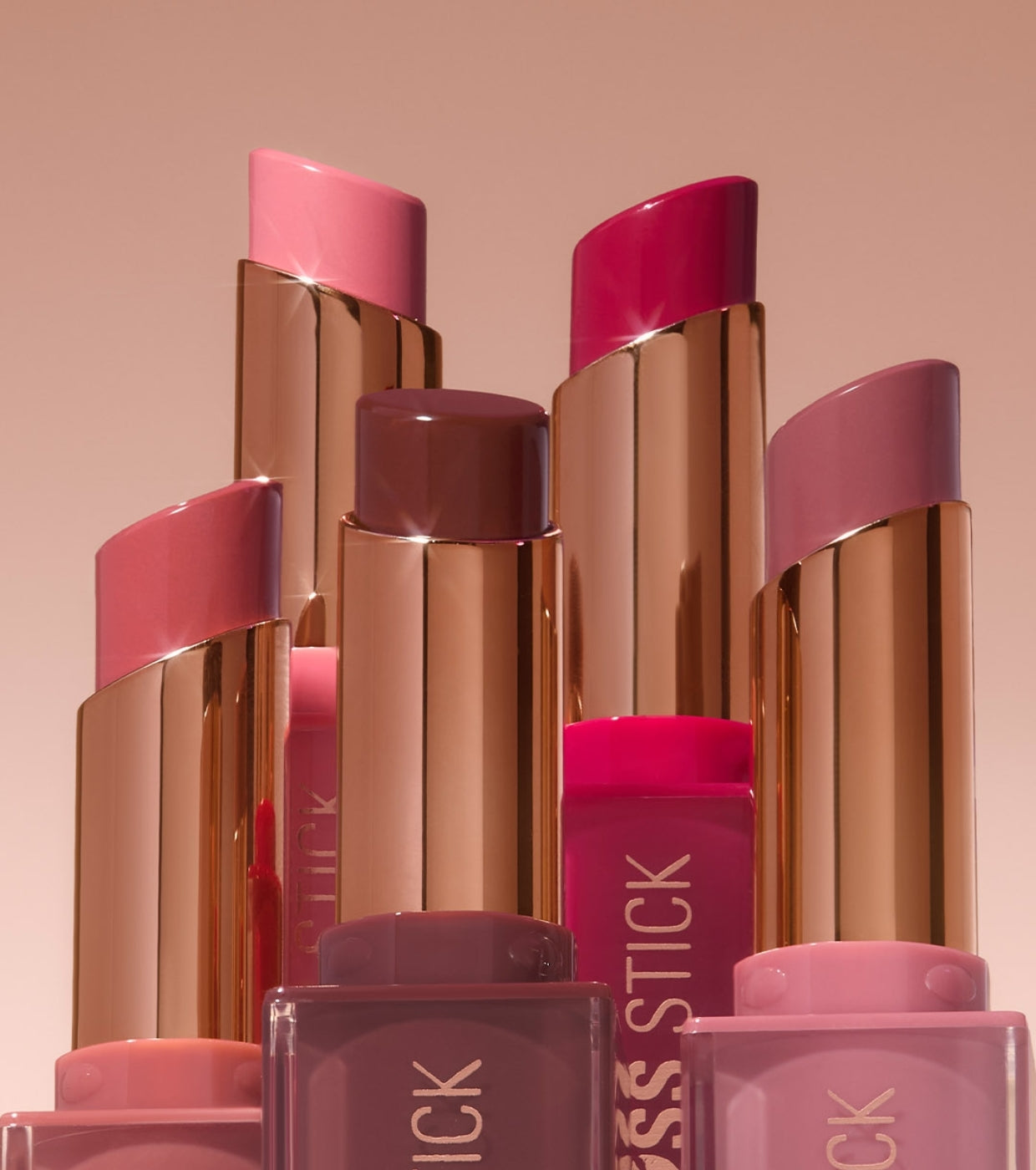 Makeup Revolution - Rossetto Pout Lip Gloss Stick - Sweet Rose