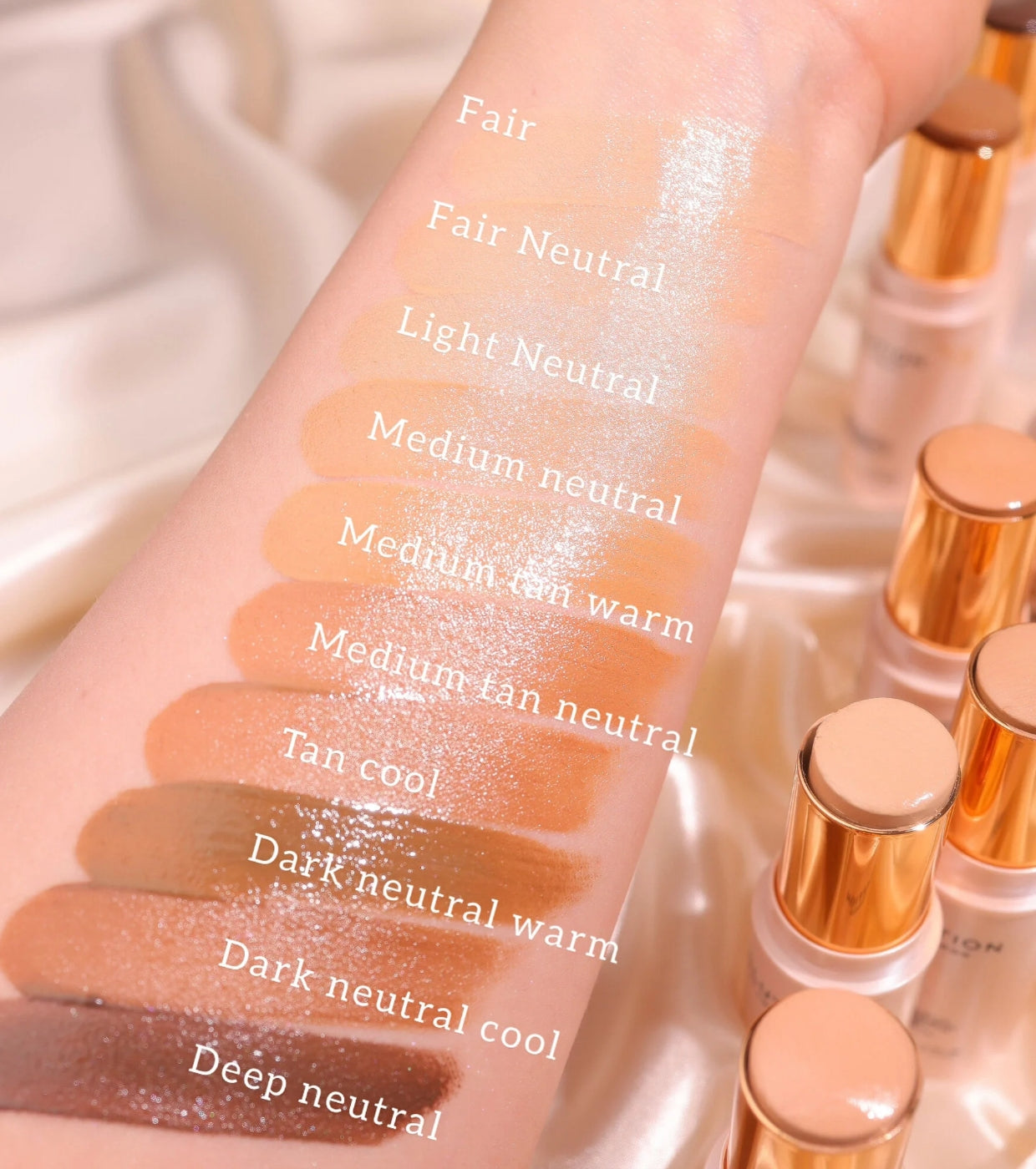Makeup Revolution - Base de maquillaje en stick Skin Silk Glow Tint Sheer Foundation - Fair Neutral Cool