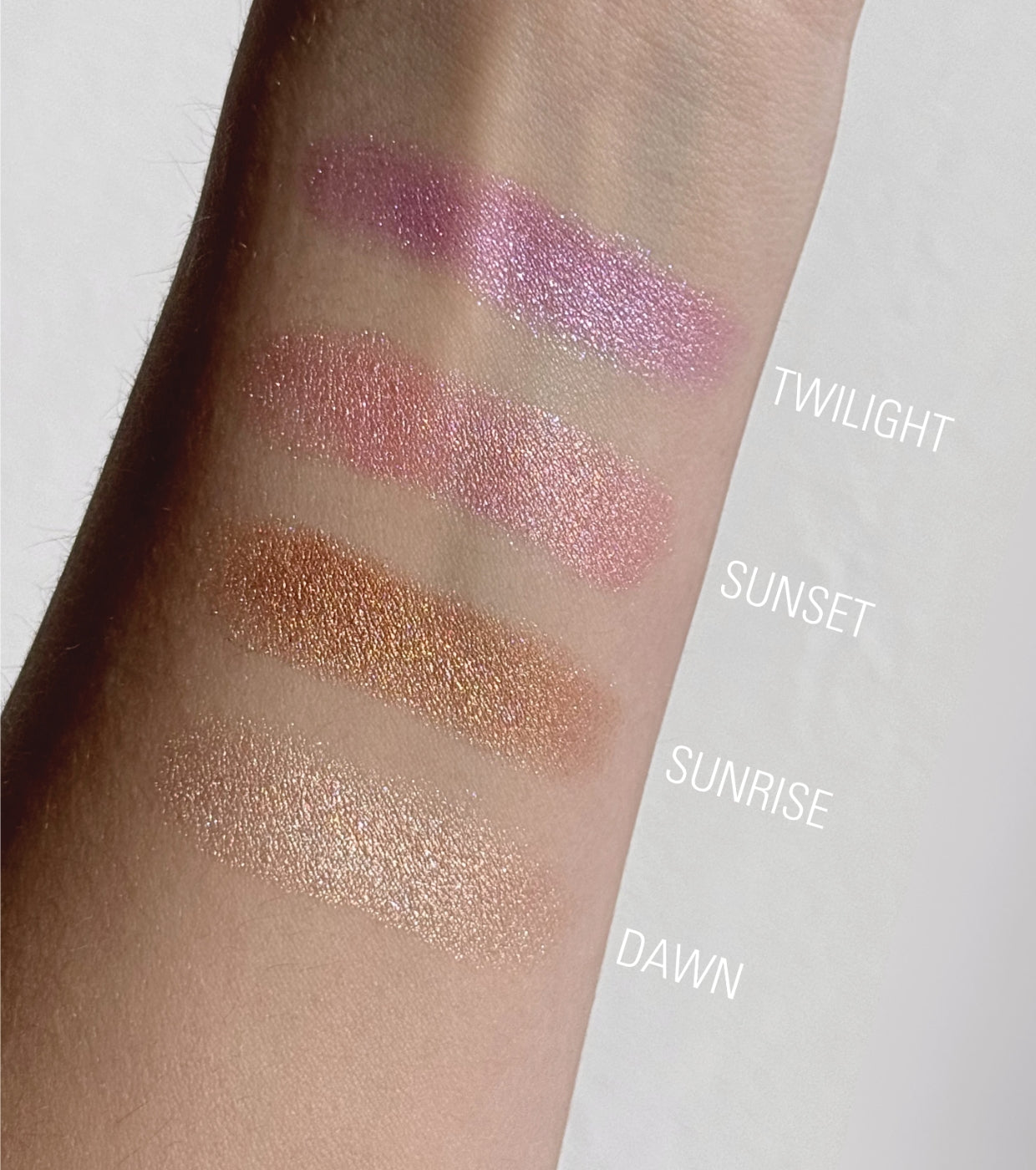Makeup Revolution - Iluminador Bouncy Glow - Sunset