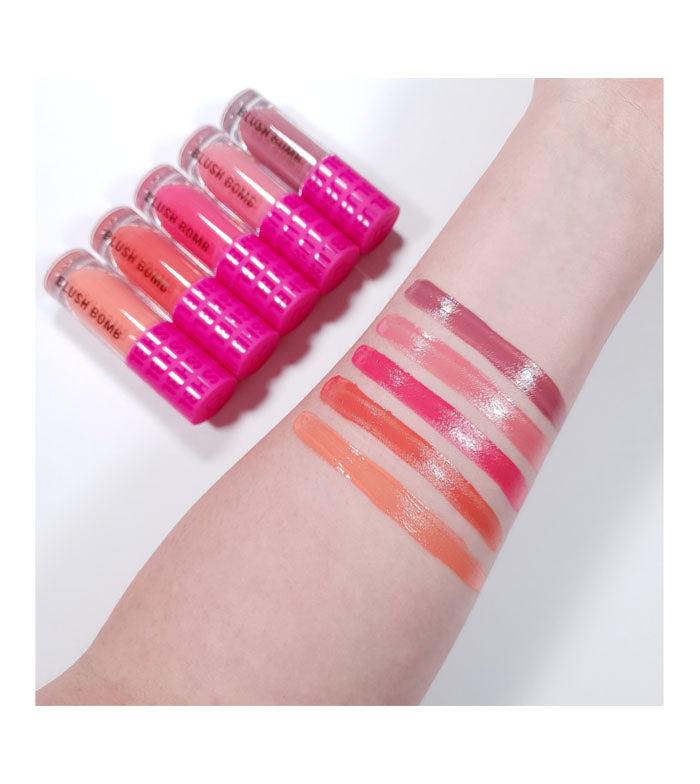 Revolution - Colorete líquido Blush Bomb - Dolly Rose