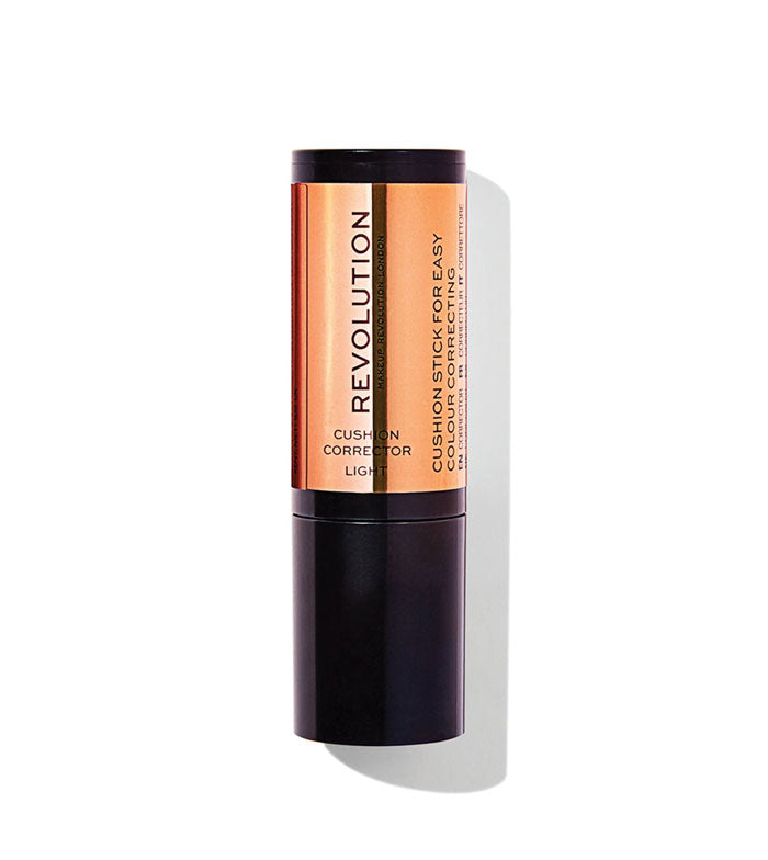 Revolution - Corrector en stick Cushion - Light