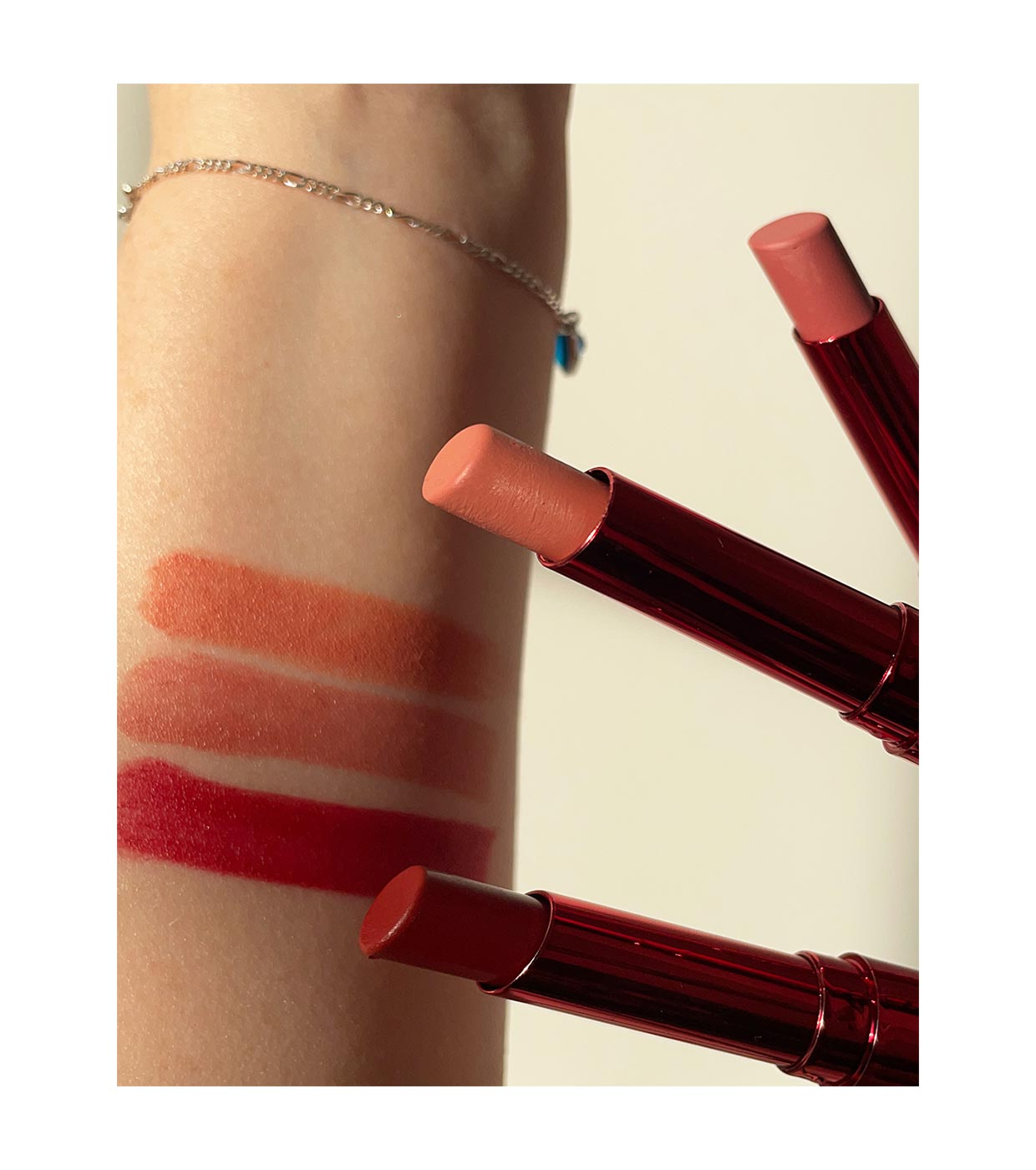 Revolution - *Emily In Paris* - Rossetto cremoso Just A Kiss - Camille Pink Nude