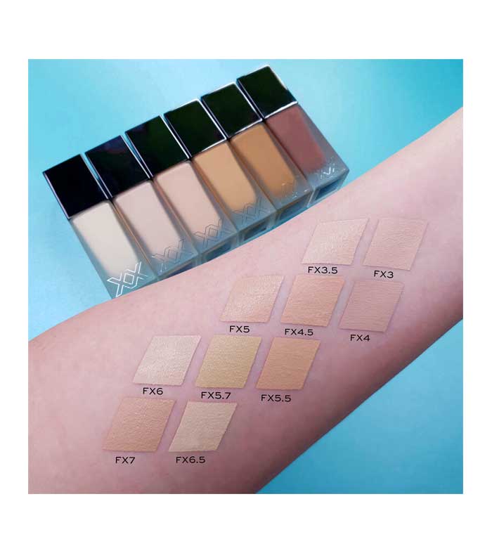 XX Revolution - Base de maquillaje Liquid Skin Fauxxdation - FX0.1